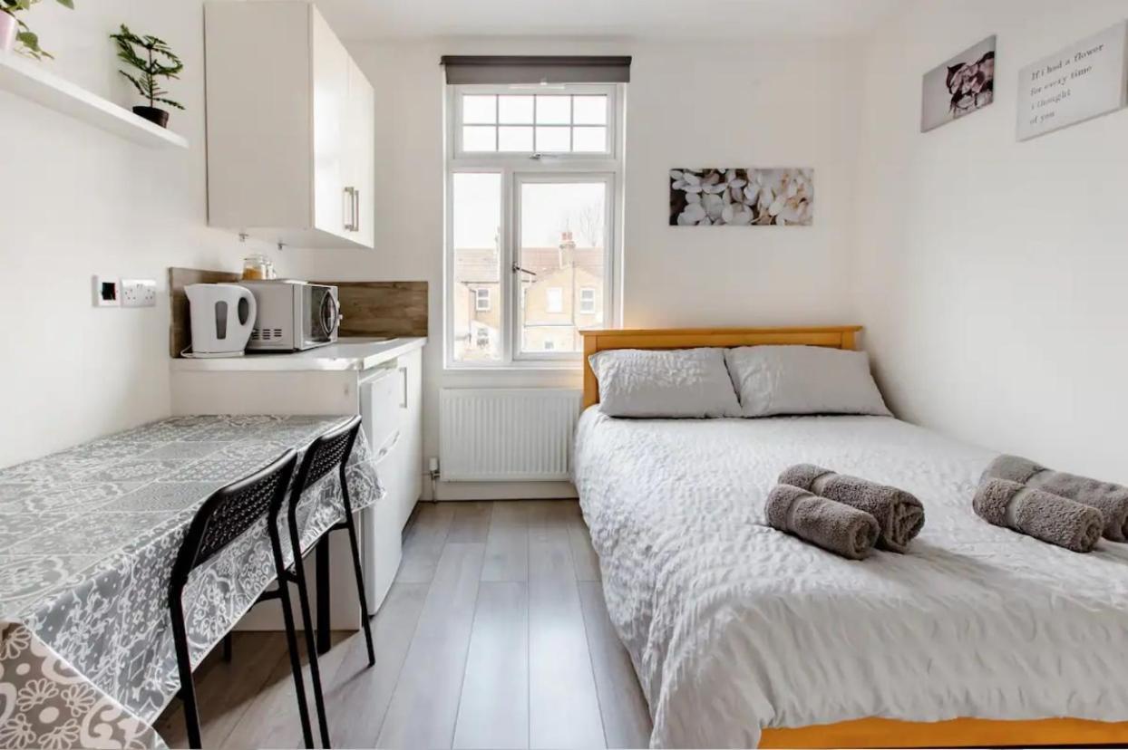 Double Room Edmonton Green, London N9 Exterior foto